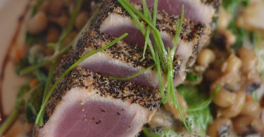 brennans_smoked-pepper-seared-tuna-web